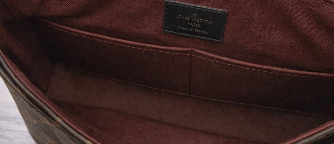 [A급] 루이비통 마카사 디스트릭트 PM 크로스백 판매합니다!!! 상품이미지3