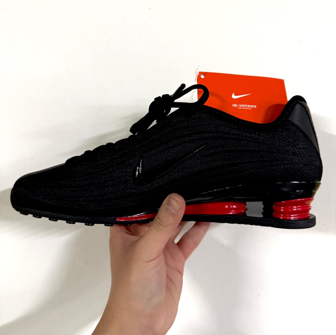 (255,260)(새상품)나이키 스니커즈 샥스 z 블랙 유니버시티 레드 상품이미지1