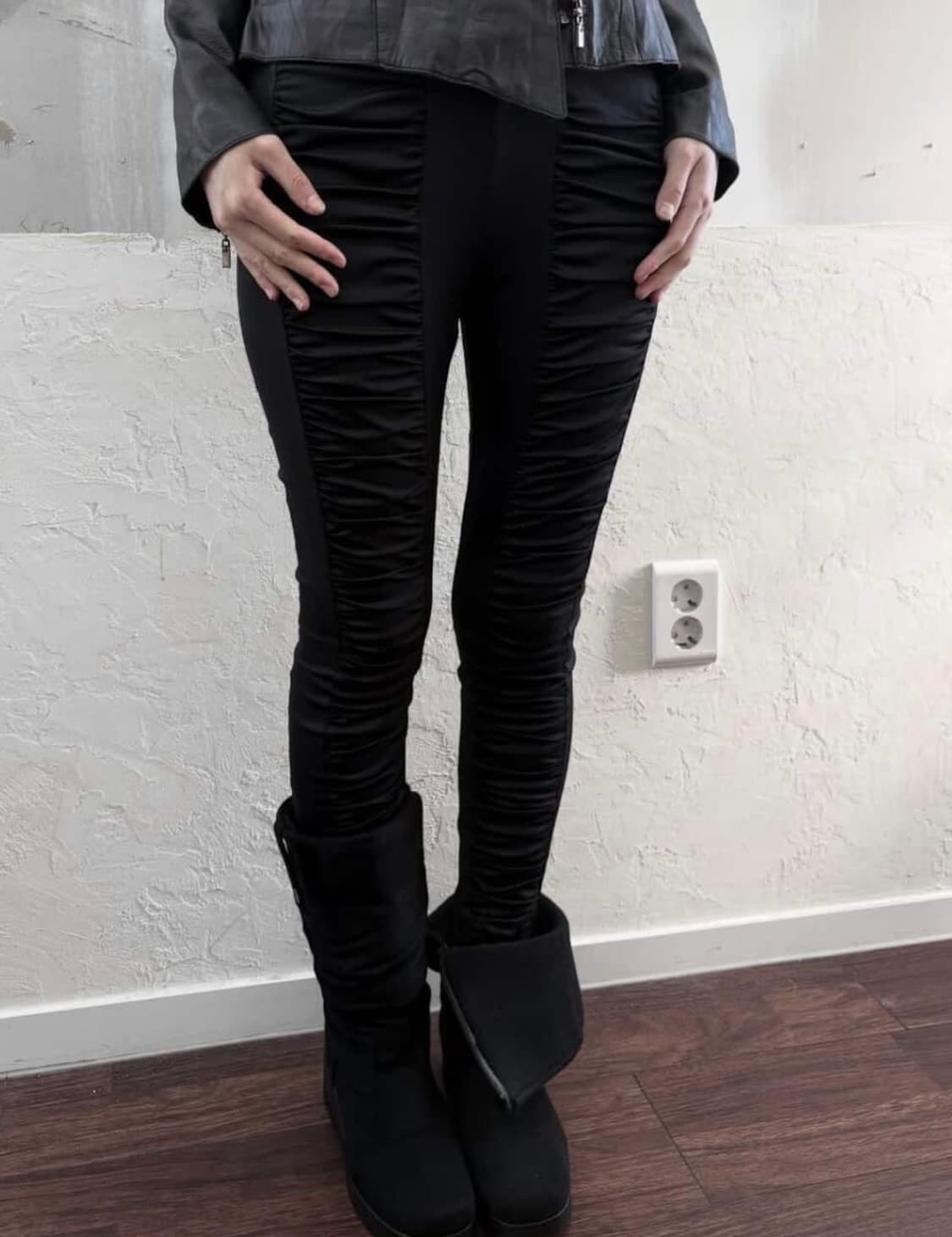 블랙셔링레깅스 상품이미지1