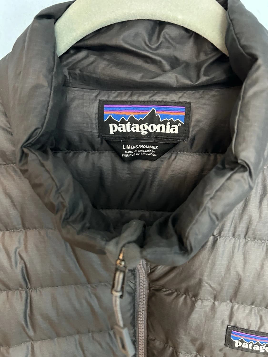 19FW 파타고니아 경량패딩 다크 그레이 상품이미지3