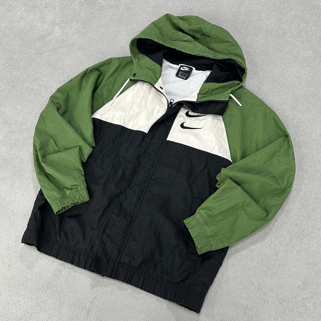 나이키 더블스우시 카키 바람막이 자켓 100 상품이미지1