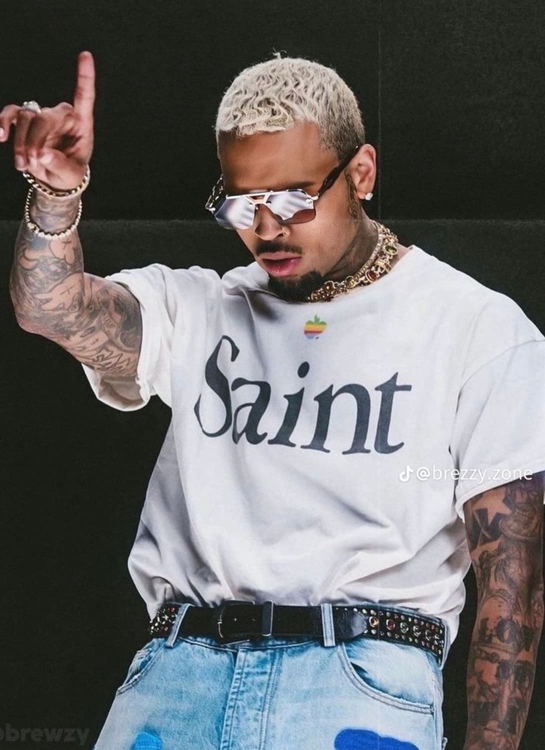 세인트미카엘 23SS 애플 오마주 티셔츠 XXL 상품이미지3