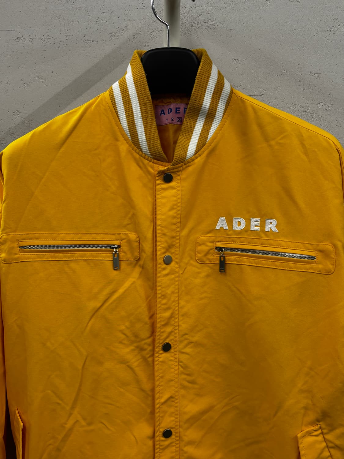 아더에러 핑크 홀리데이 바시티 자켓 L 상품이미지3