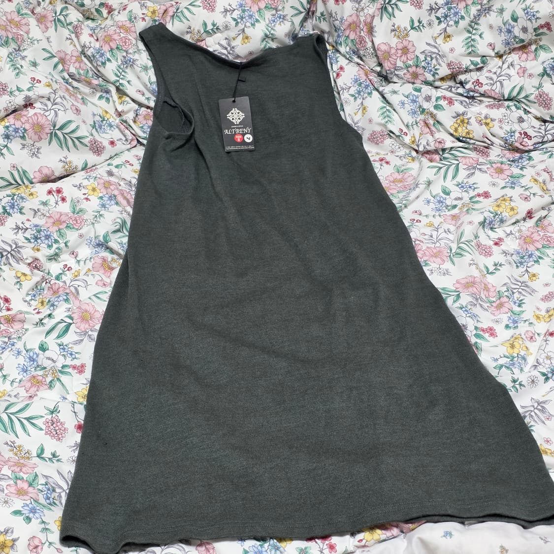 ALTRENY 빈티지)챠콜 모리걸st 큐빅 로맨틱니트A라인 민소매 원피스 상품이미지4
