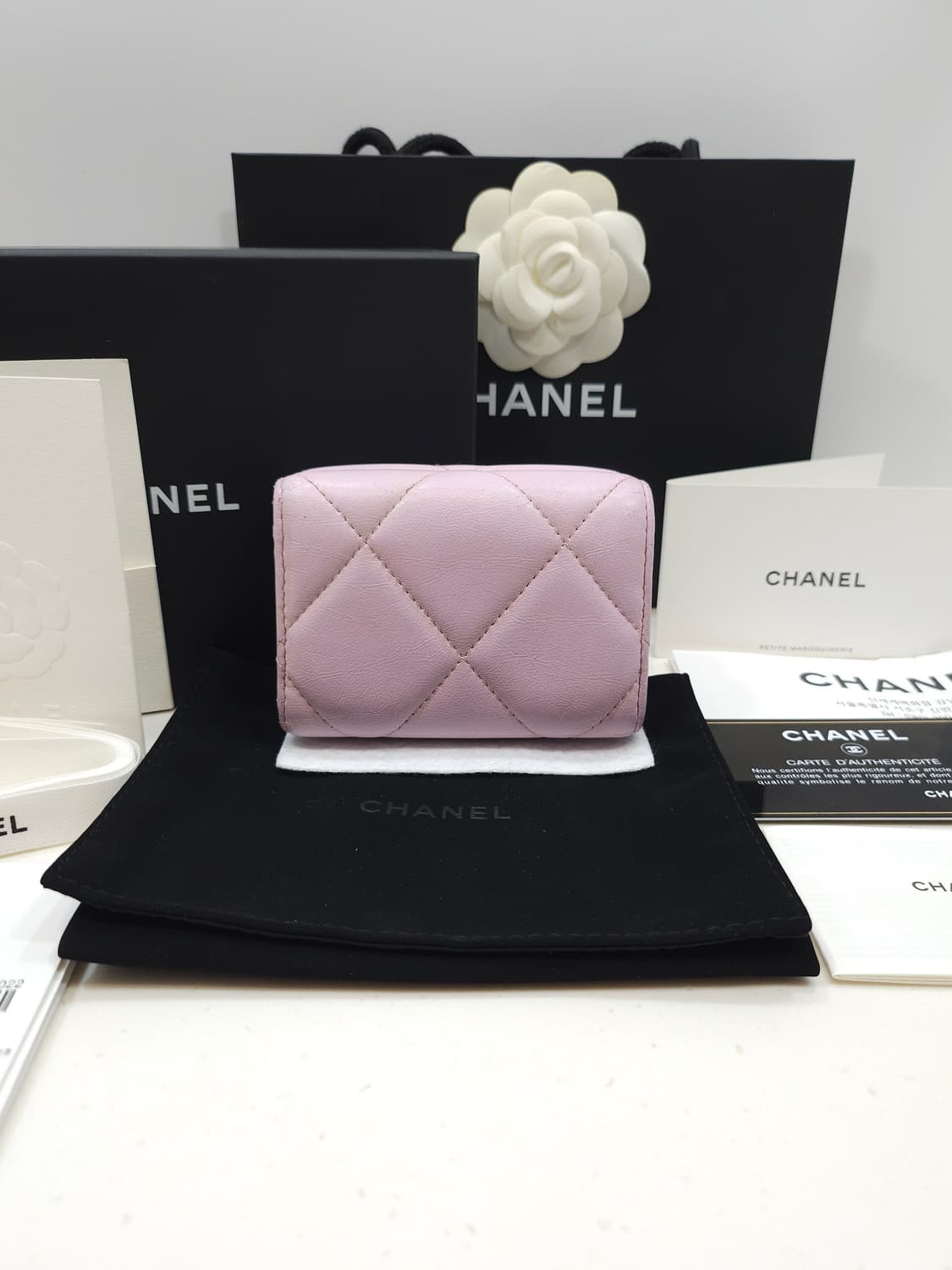 [정품] 샤넬 19 스몰 3단 플랩 지갑 AP1789 상품이미지2