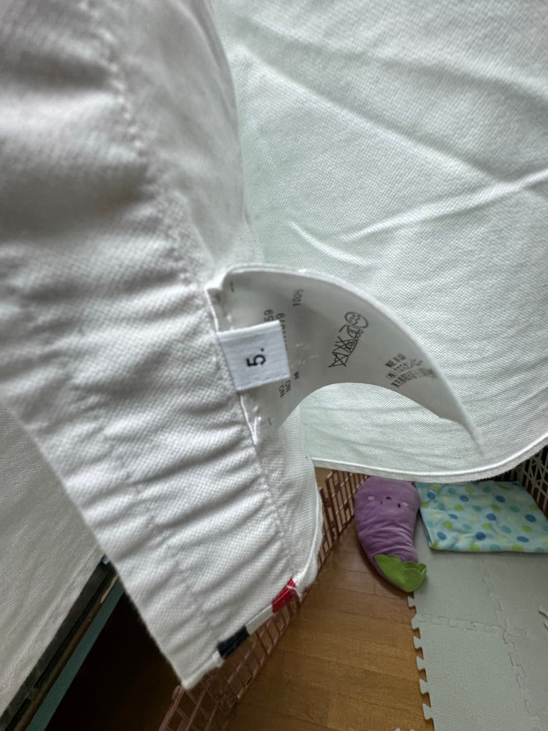 톰브라운 화이트 셔츠 삼선탭 상품이미지2