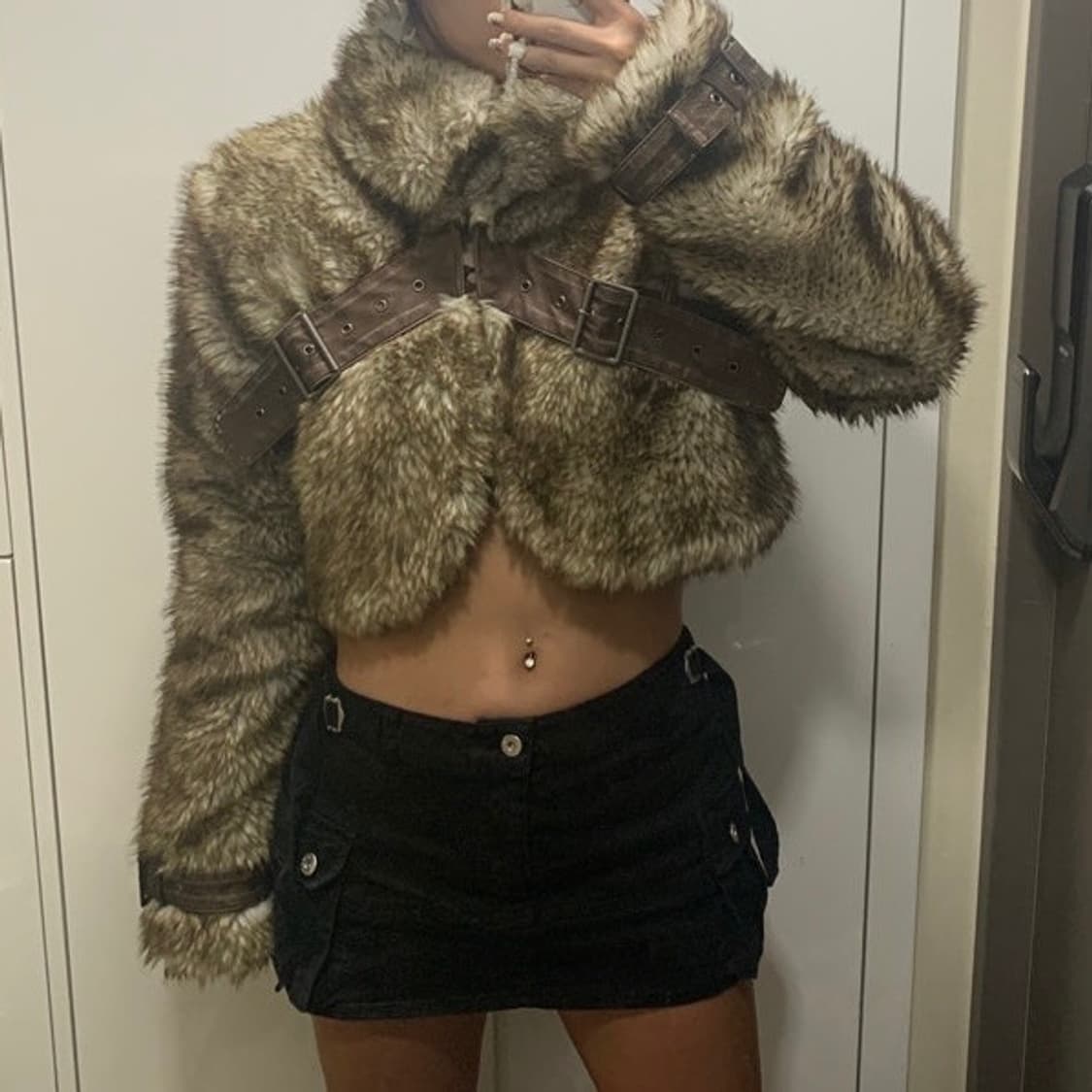 제이디드런던 퍼 크롭 자켓 상품이미지2