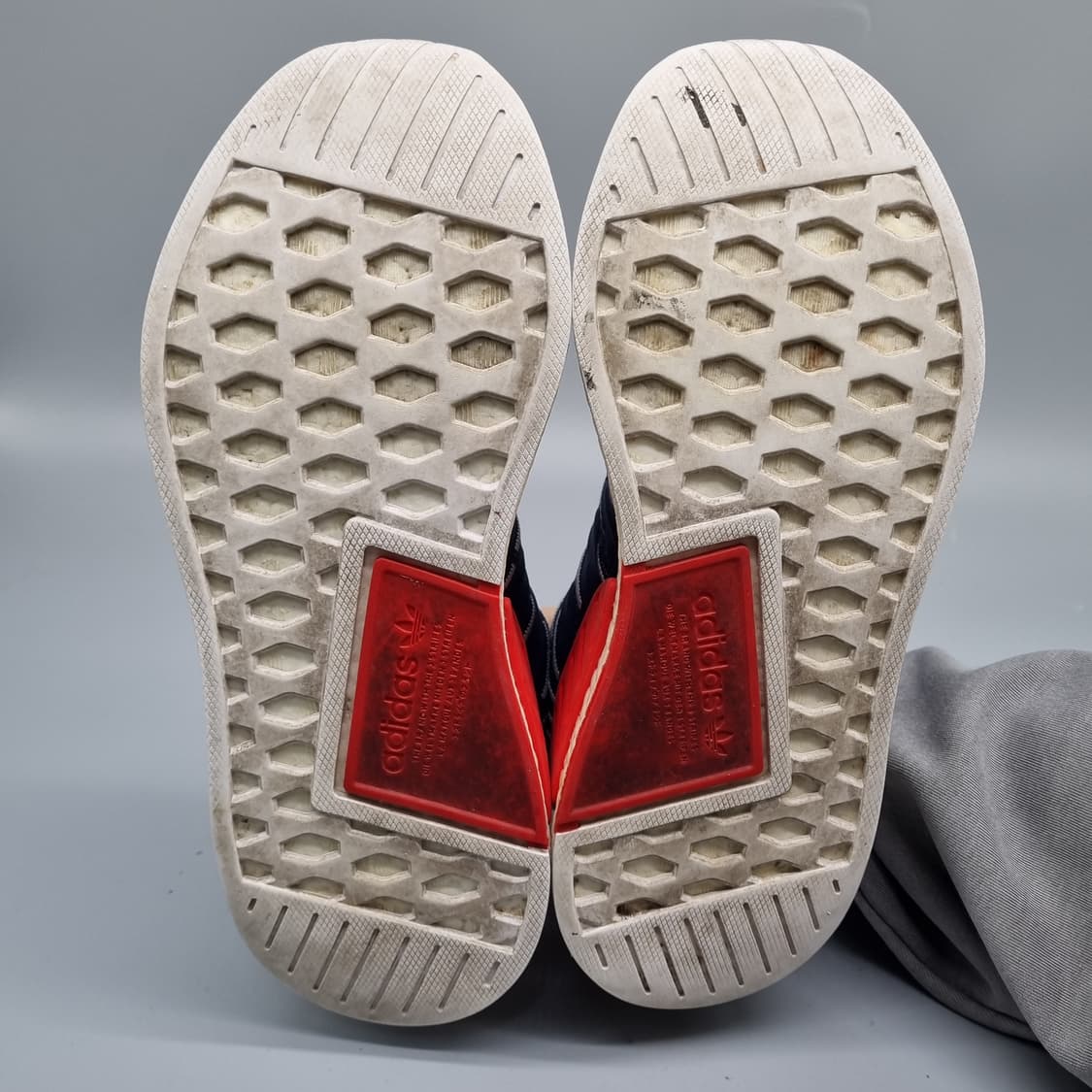 아디다스 NMD R2 남성운동화260 상품이미지3