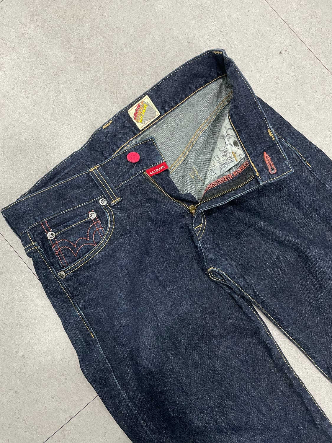 Edwin ESW Y2K 포켓 카툰 프린팅 데님 팬츠 상품이미지5