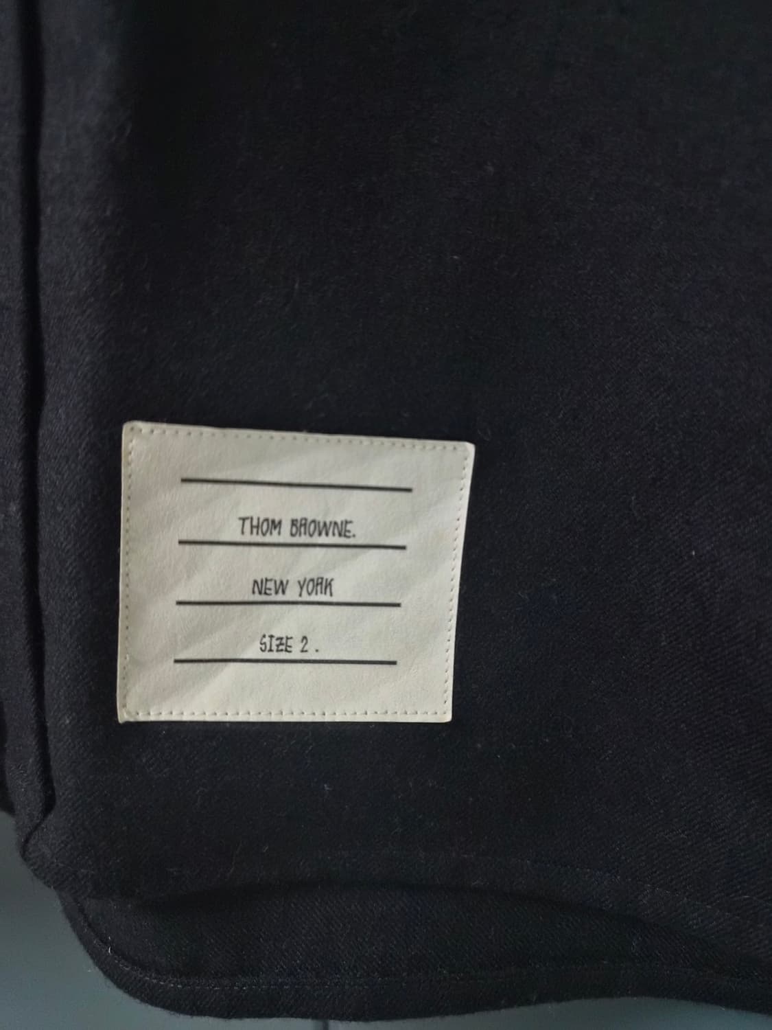 톰브라운 울 플란넬 셔츠 블랙 2사이즈 상품이미지3