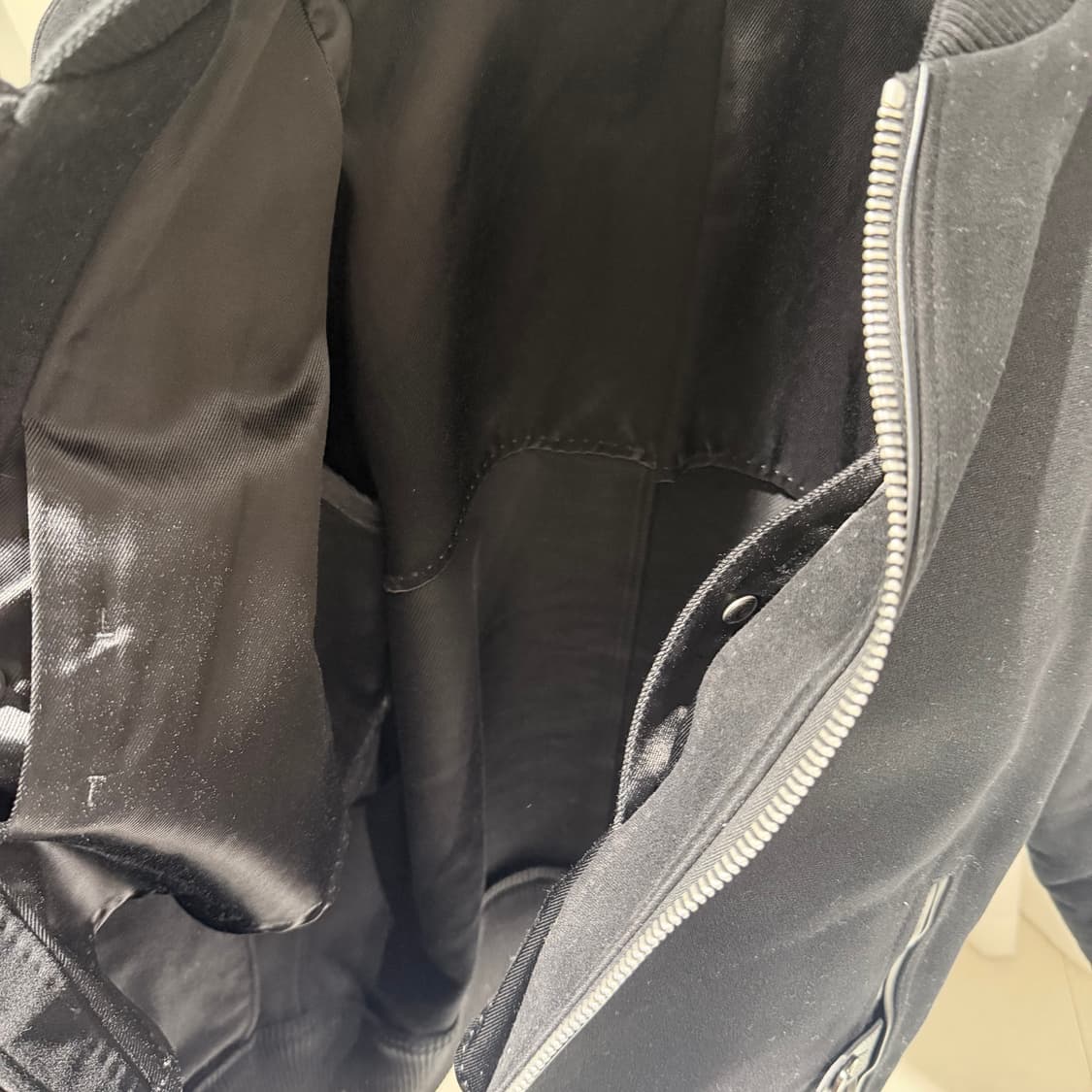 (A+/52) / 톰포드 리브드 레더 블루종 봄버 자켓 블랙 상품이미지6