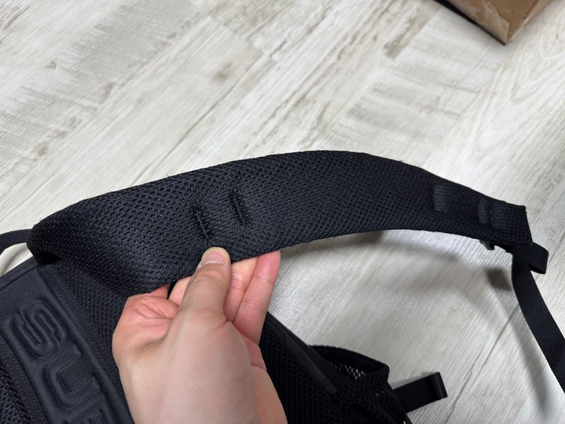 [OS] 23FW 슈프림 백팩 블랙 상품이미지6