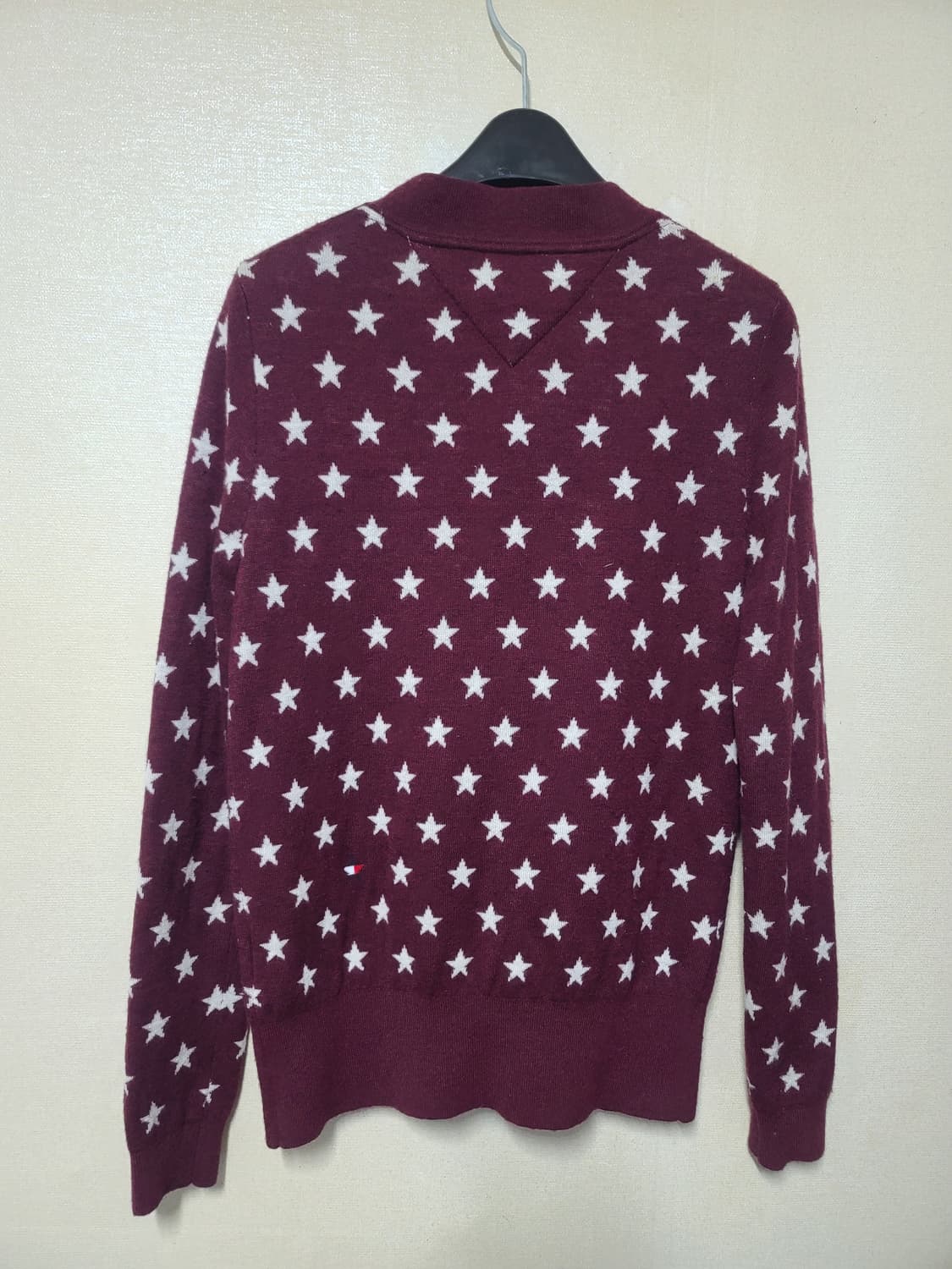 타미힐피거데님 별패턴 버건디 가디건 상품이미지4