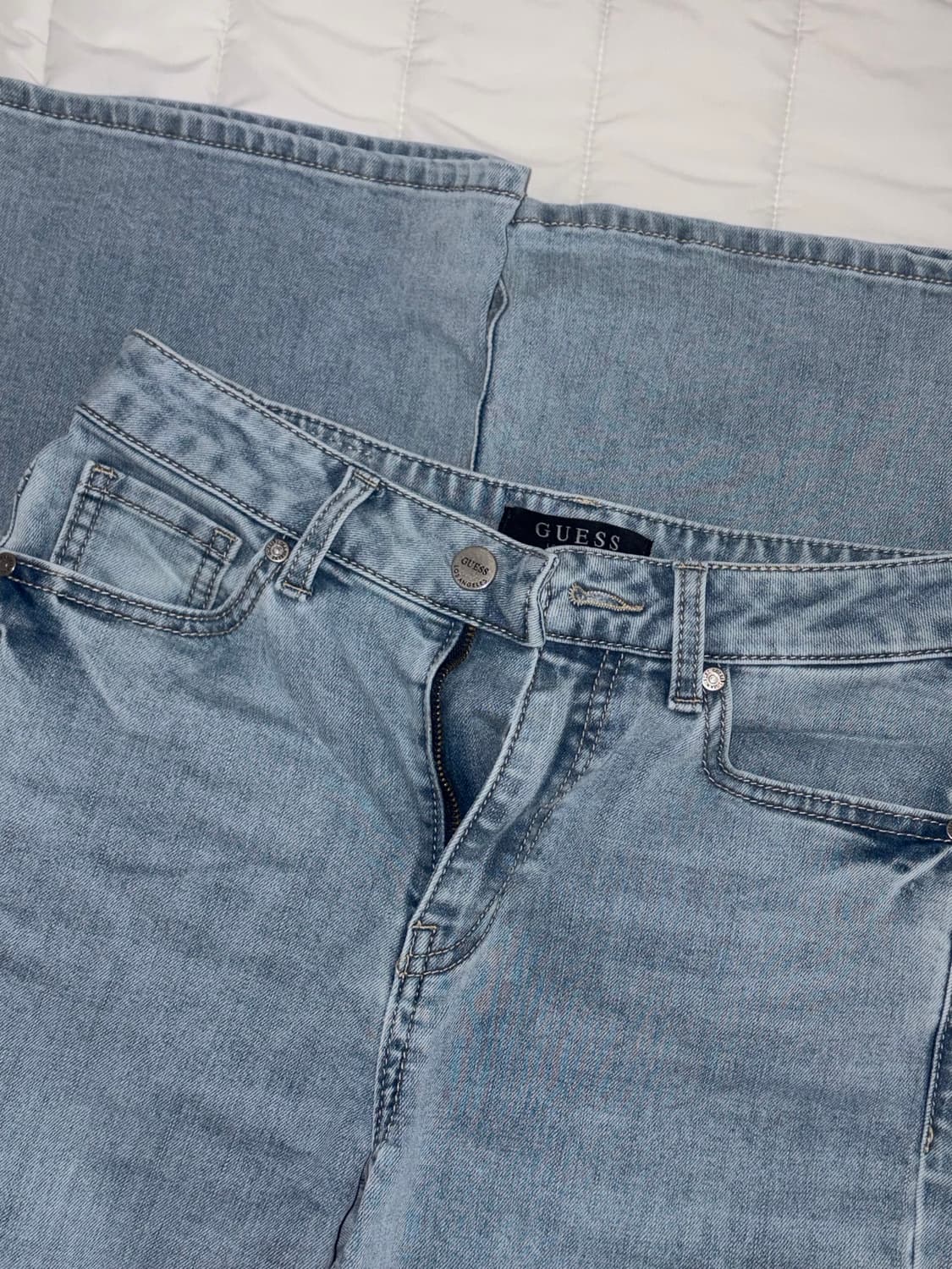 게스 부츠컷 연청바지 상품이미지1