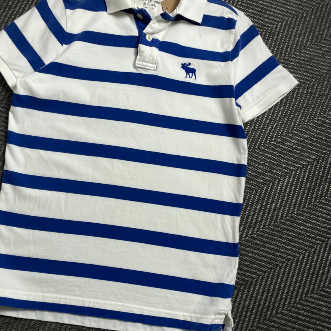 아베크롬비 y2k 스몰로고 스트라이프 카라 티셔츠o 4555 상품이미지2