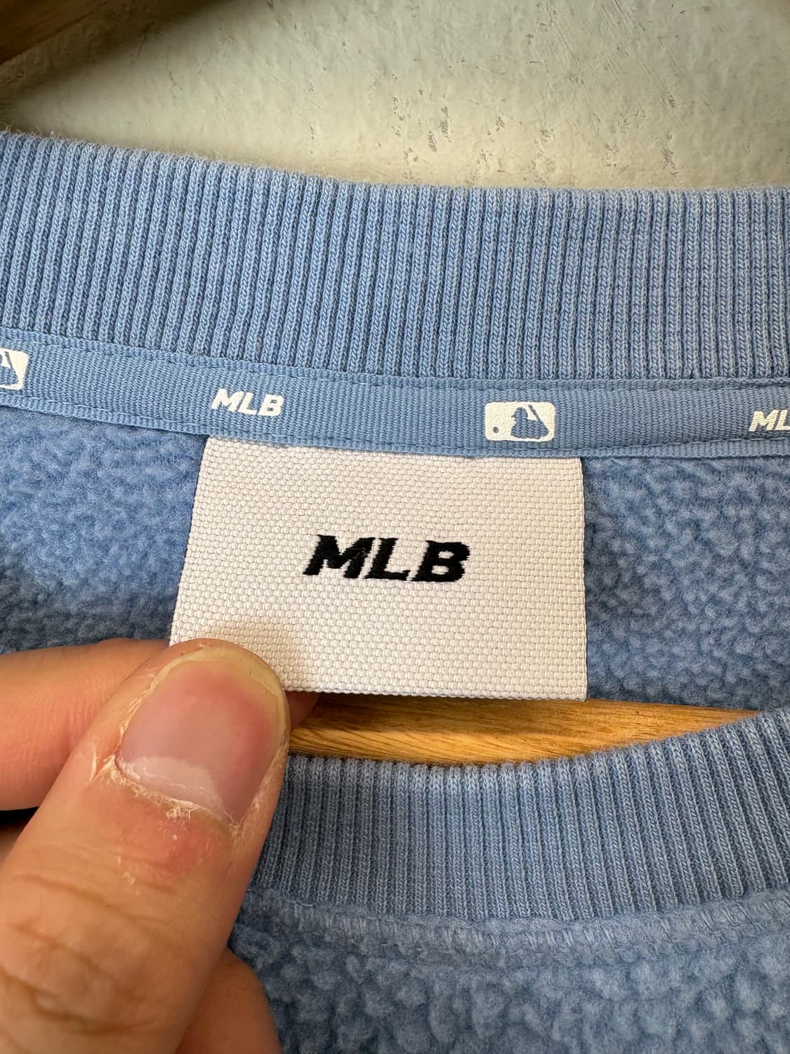 MLB 뉴욕양키즈 자수로고 플리스 맨투맨 상품이미지8