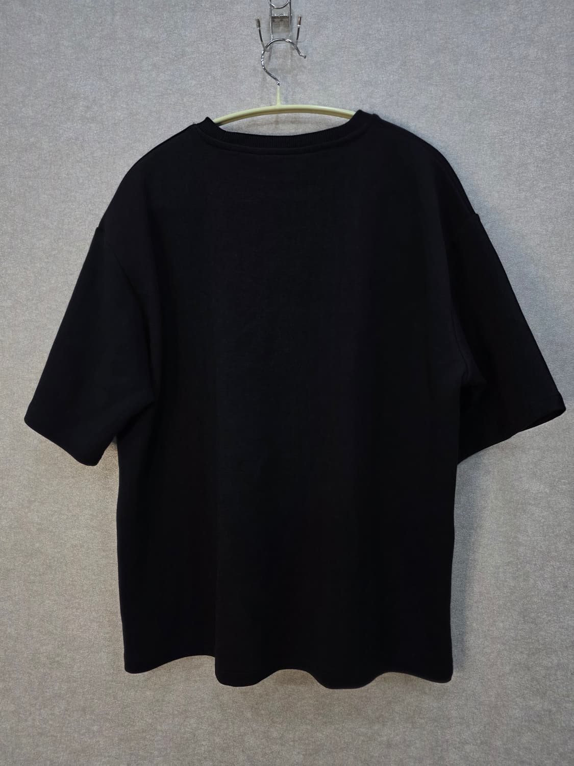 ZARA 세미오버핏 블랙 반팔 티셔츠(남녀공용) 상품이미지4