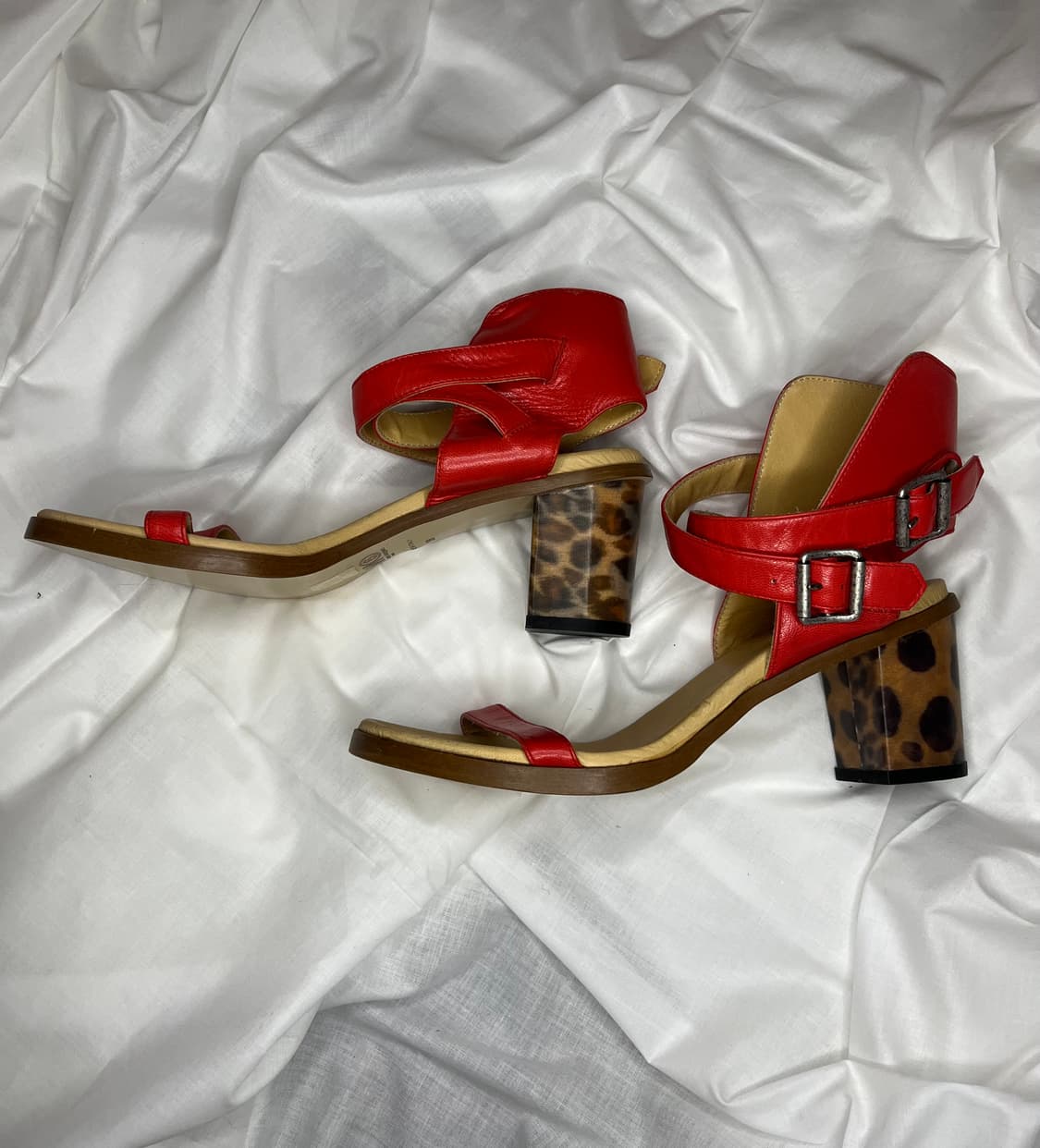 MM6 메종 마르지엘라 홀로그래픽 레오파드 힐 샌달 상품이미지4