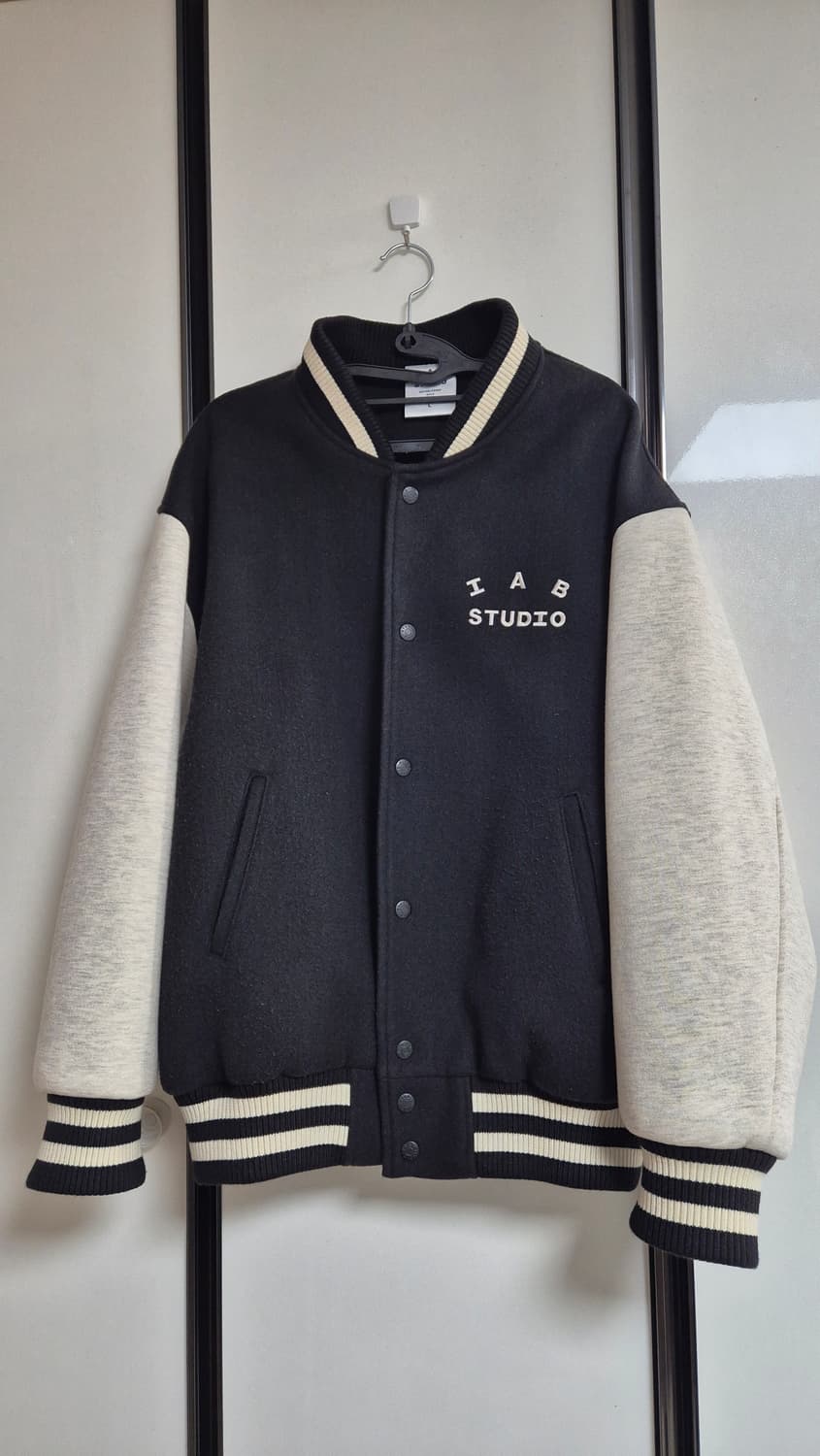 아이앱 스타디움 바시티 자켓 L 사이즈 상품이미지1