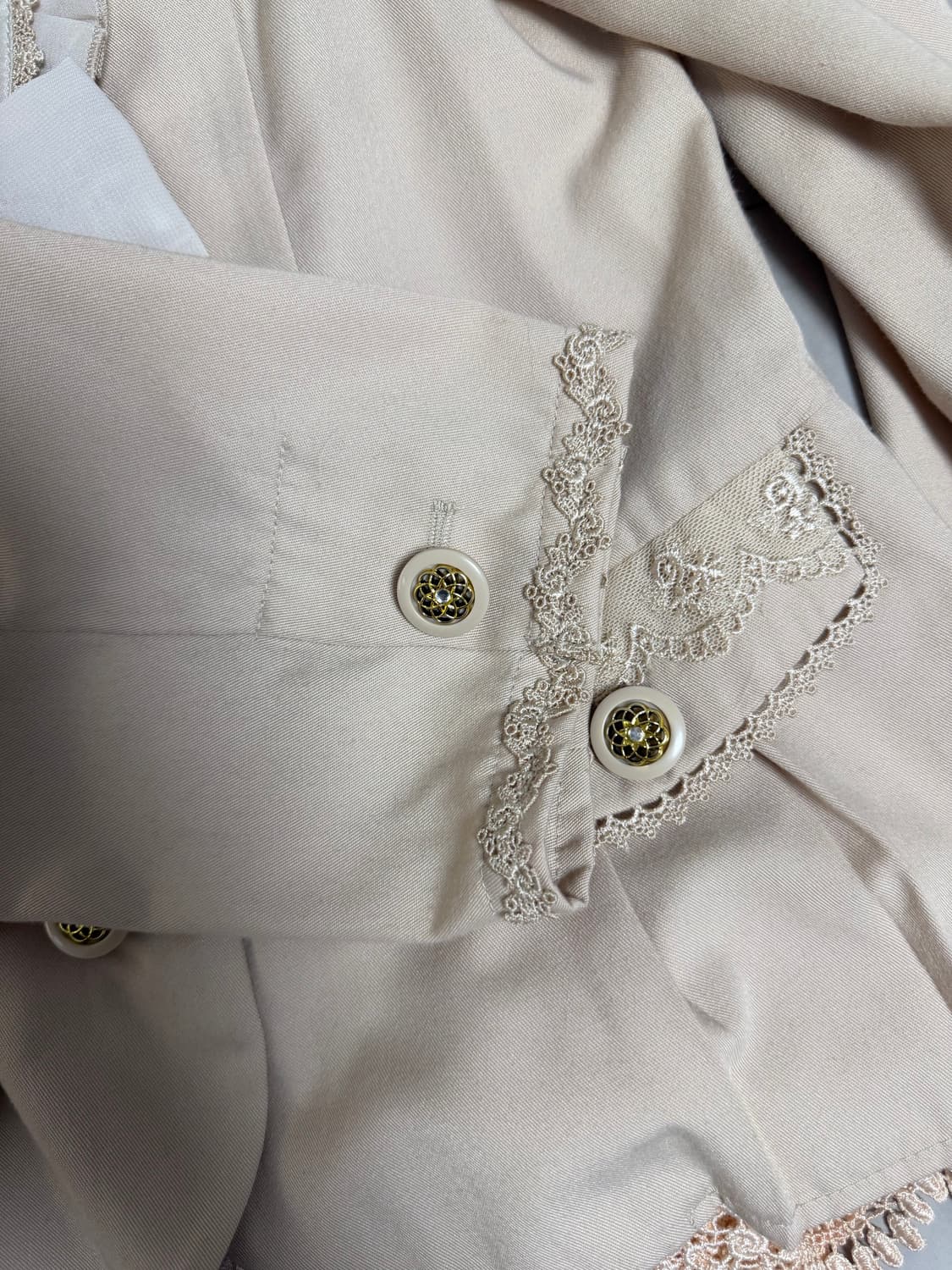 엑시즈팜 레이스 핑크 하치 자켓 상품이미지2