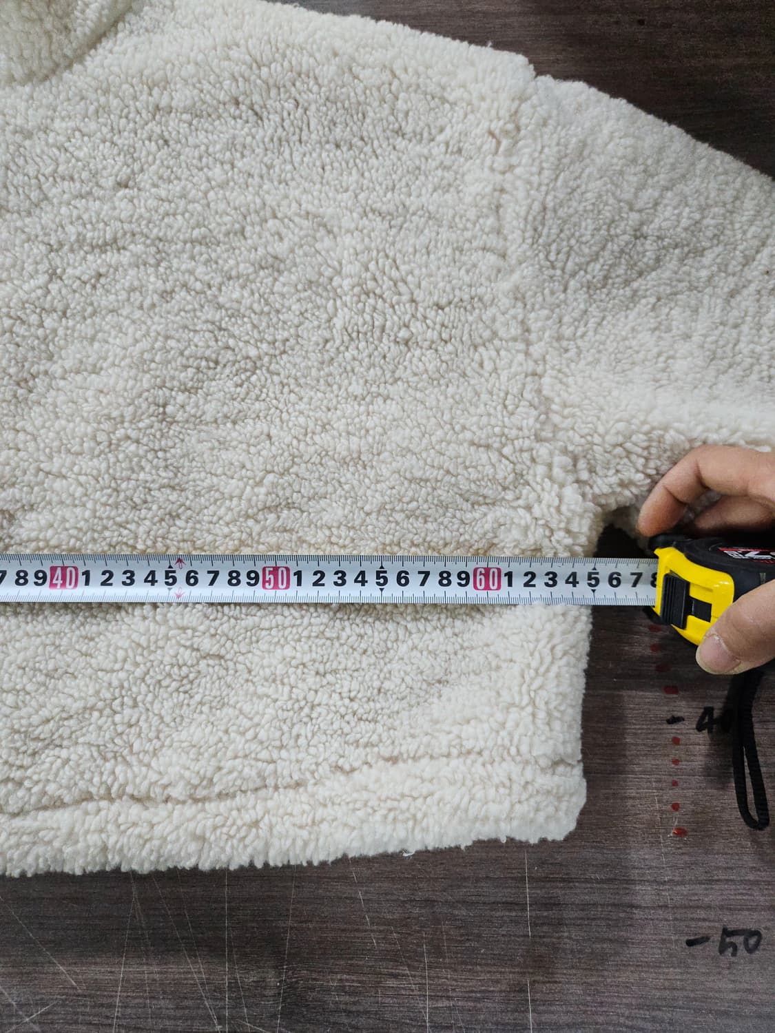 아이보리 뽀글이 후리스 도톰 크롭 집업  F 상품이미지4