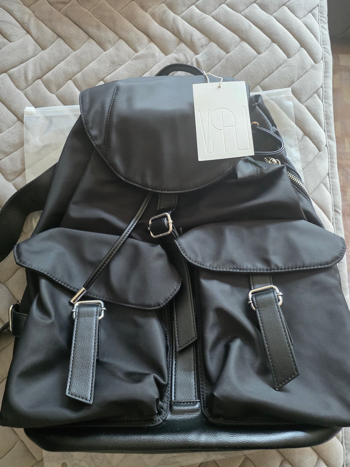 르아브 앨버트 나일론 럭색 블랙 상품이미지2