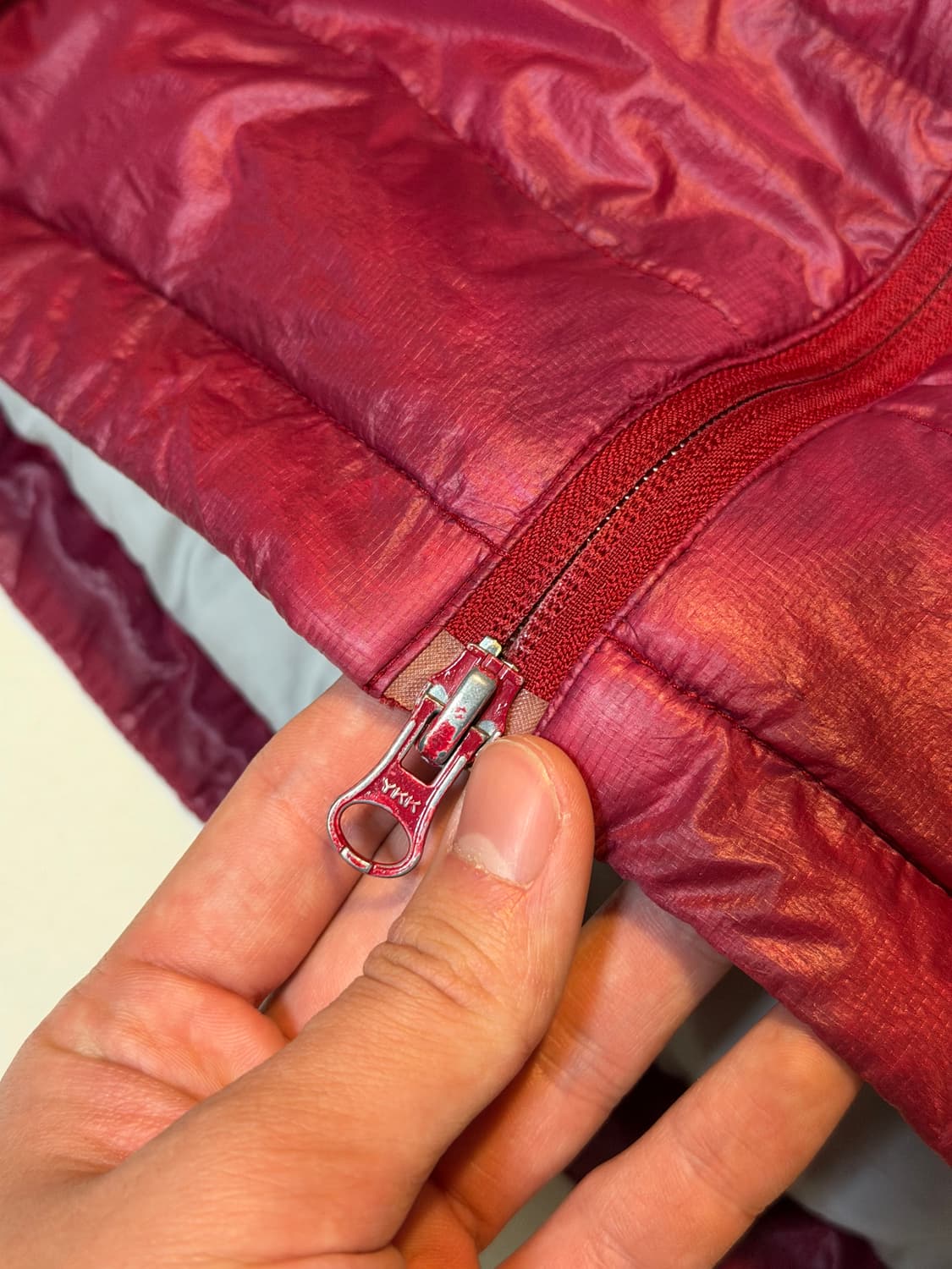 캐나다구스 하이브릿지 하이브리드 경량패딩 와인 상품이미지3