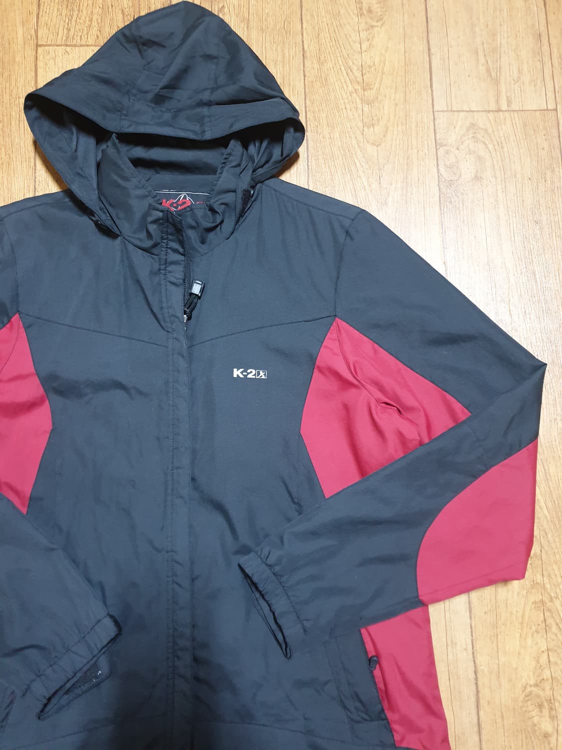 1134 k2 아웃도어 바람막이 95 사이즈입니다 상품이미지3