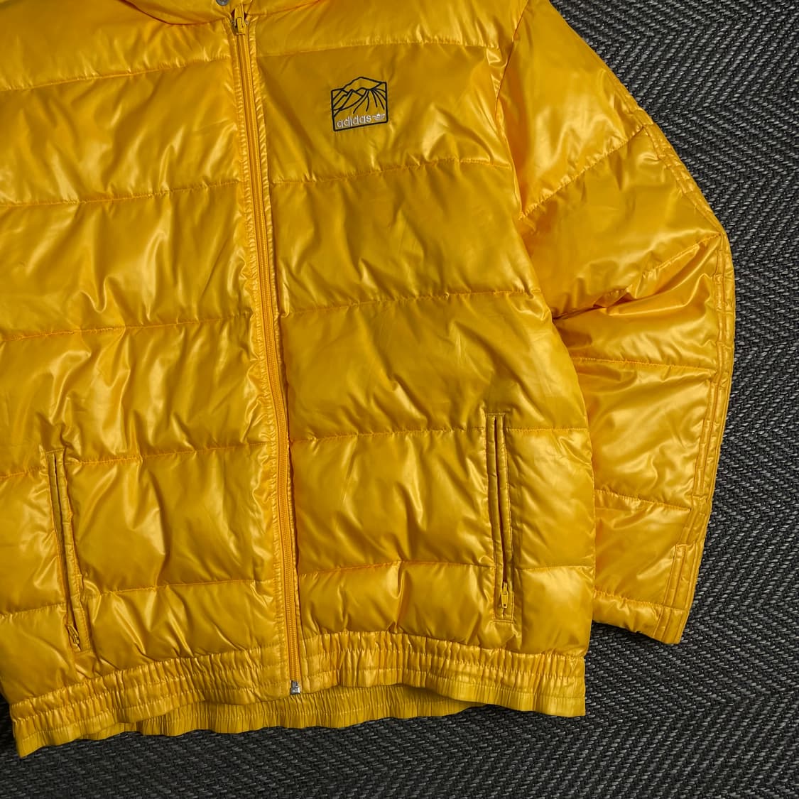 00s 아디다스 올드스쿨 글로시 경량 패딩o 3314 상품이미지2