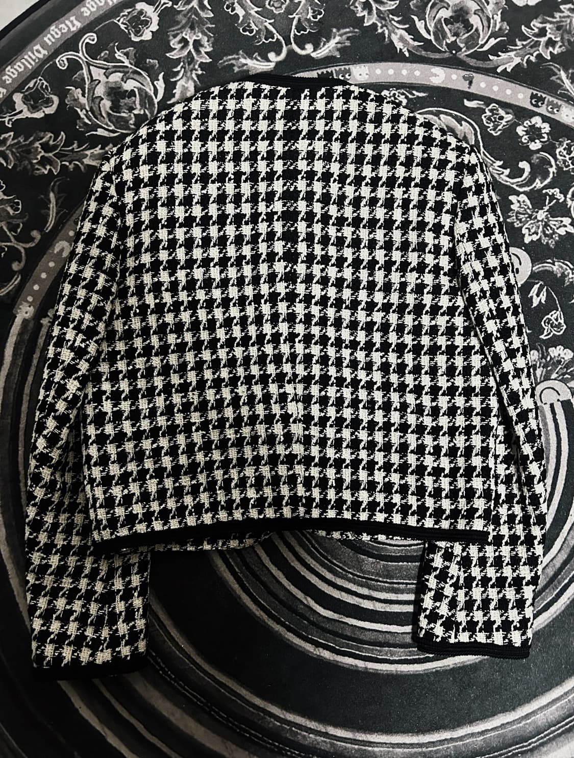 캐리오버 24fw트위드 자켓 상품이미지2