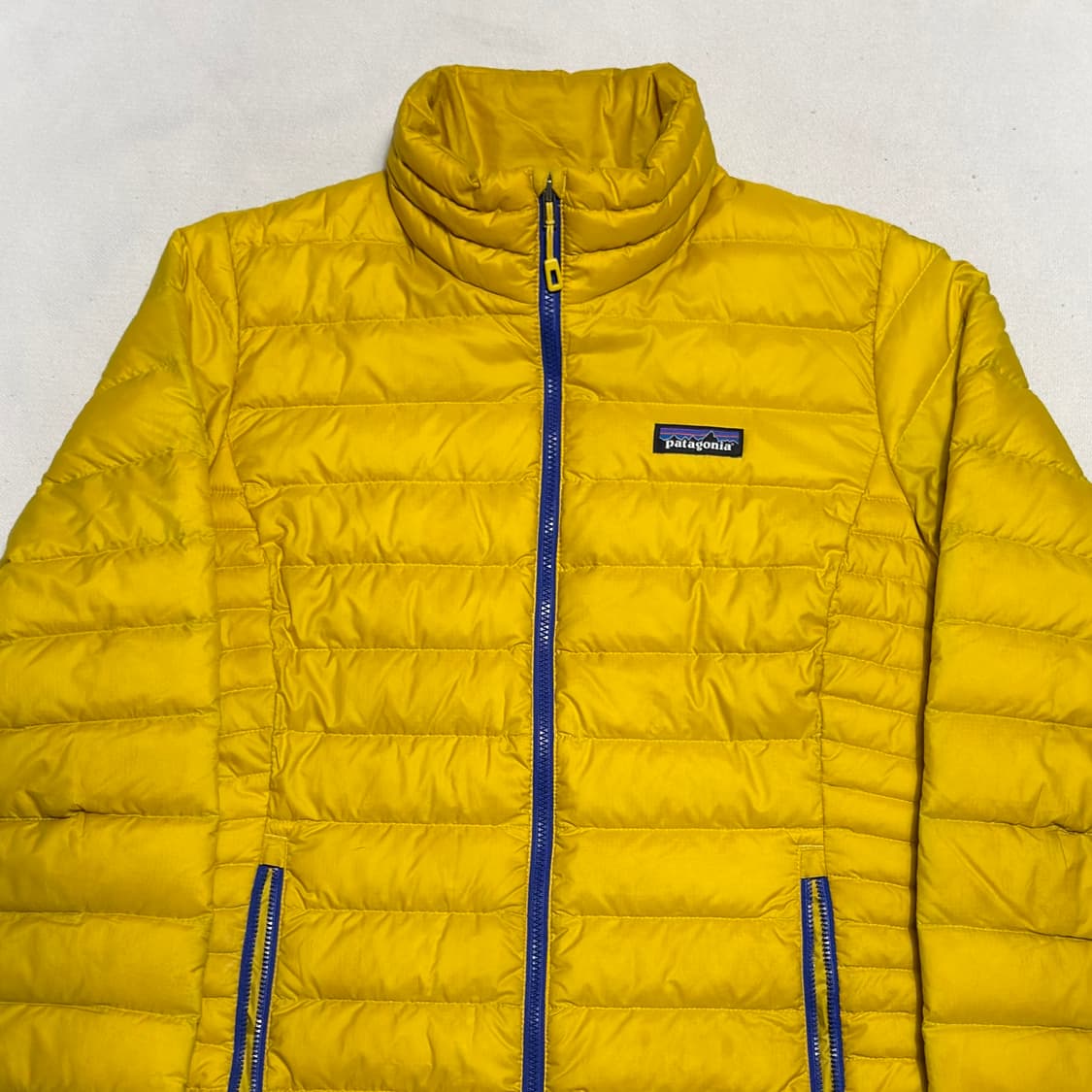 M 파타고니아 여성용 옐로우 경량 패딩 상품이미지1