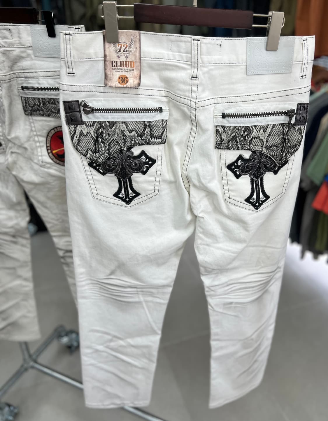 화이트 워싱 자수패치 pant 상품이미지6