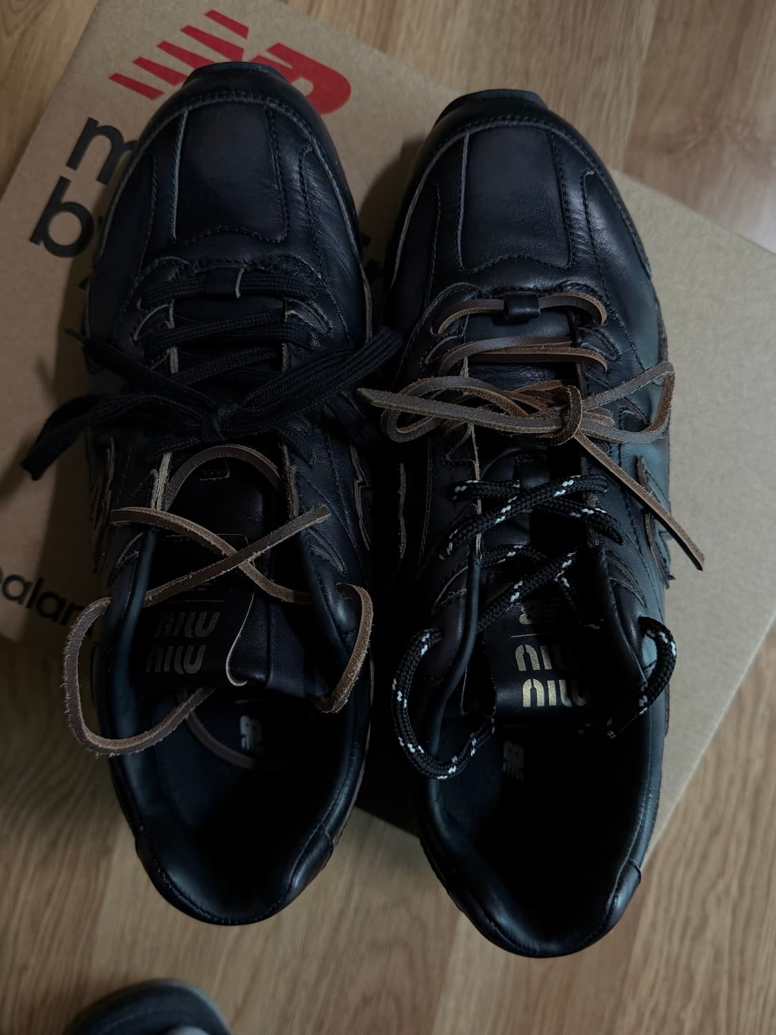 뉴발 x 미우미우 530 레더 블랙 41사이즈 상품이미지2