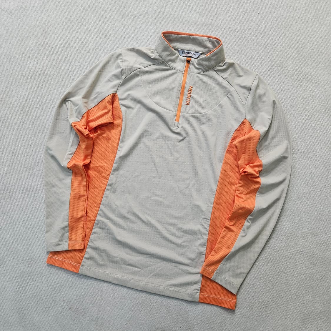 90 마운티아 기능성 아웃도어 긴팔티 0407Y 상품이미지1