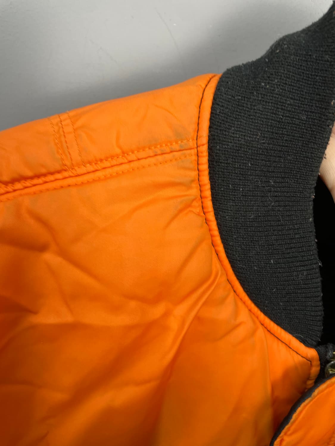 알파 인더스트리 MA-1 플라이트 리버시블 자켓 H2040 상품이미지9