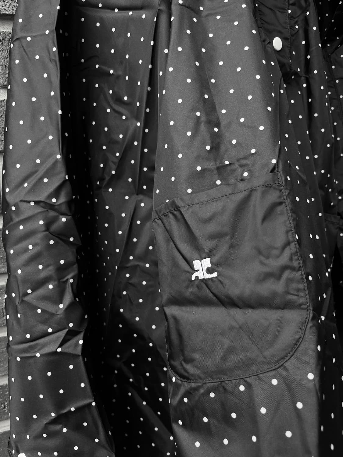 (Deadstock)00s Courreges 꾸레쥬 도트 레인코트 블랙 상품이미지2