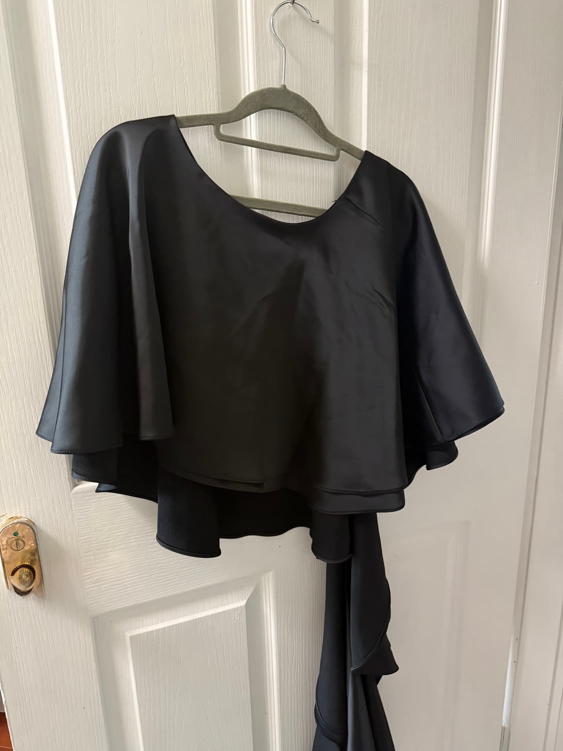 hausofpbk 블랙 새틴 숄 탑 상품이미지6