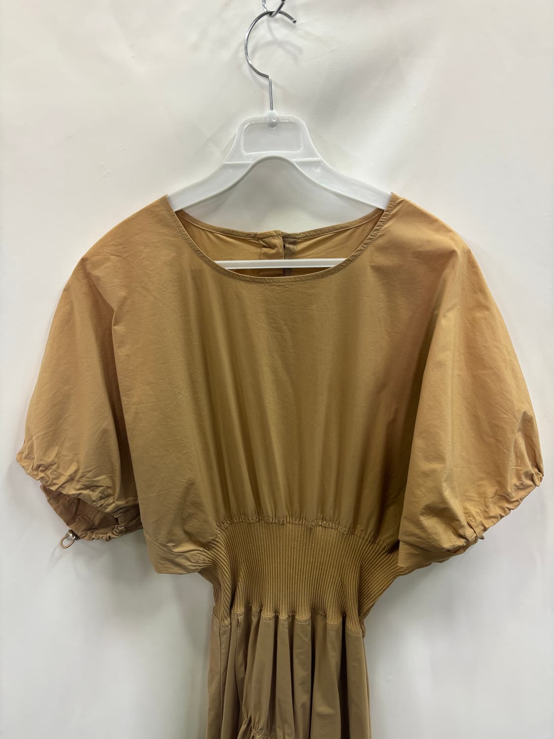 허리 셔링 밴드 퍼프 소매 비대칭 언밸런스 헴라인 롱 원피스 상품이미지2