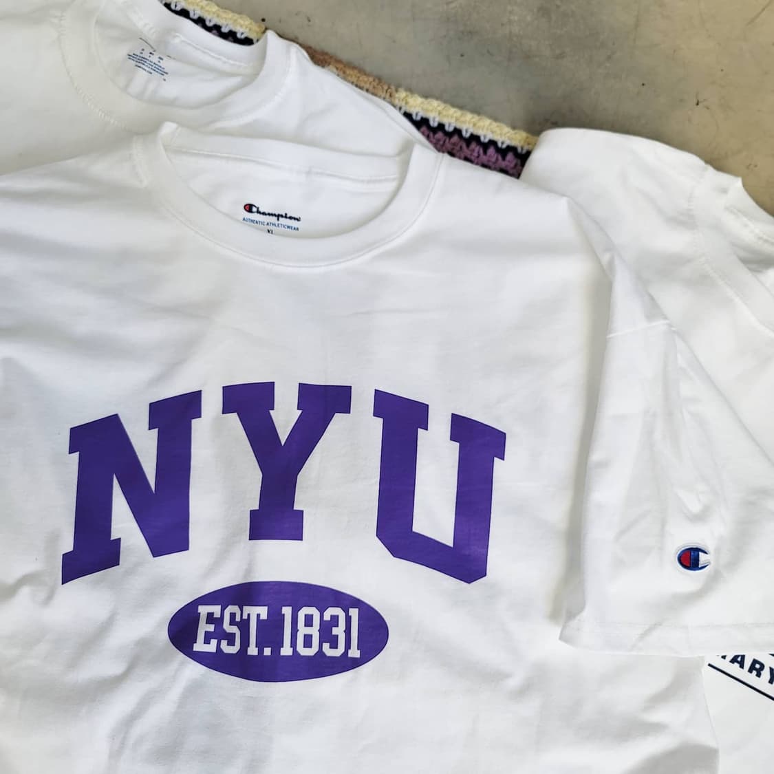 챔피언 NYU 티셔츠 상품이미지2