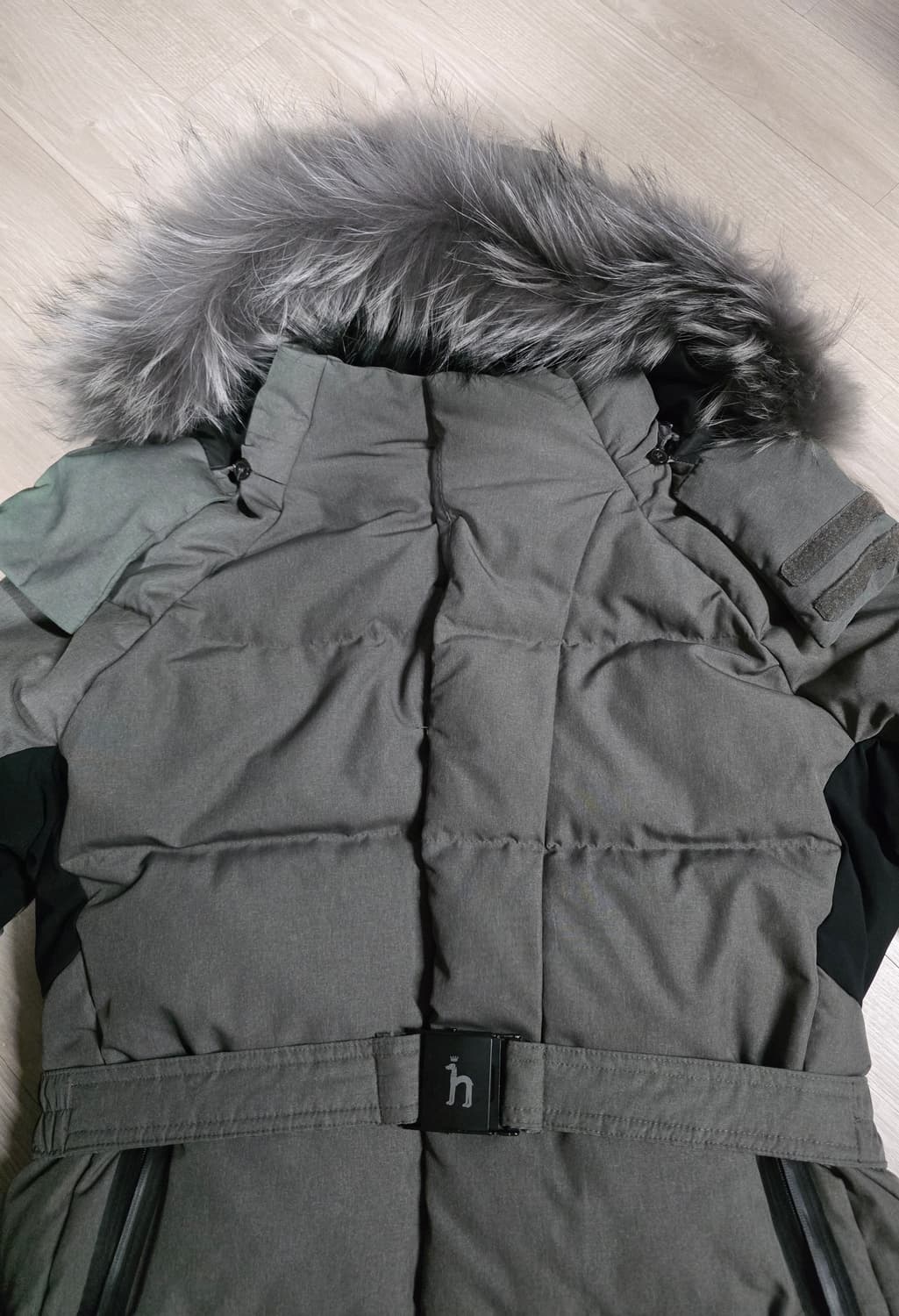 헤지스 골프 여성 덕다운 롱패딩. 싸이즈95 상품이미지3