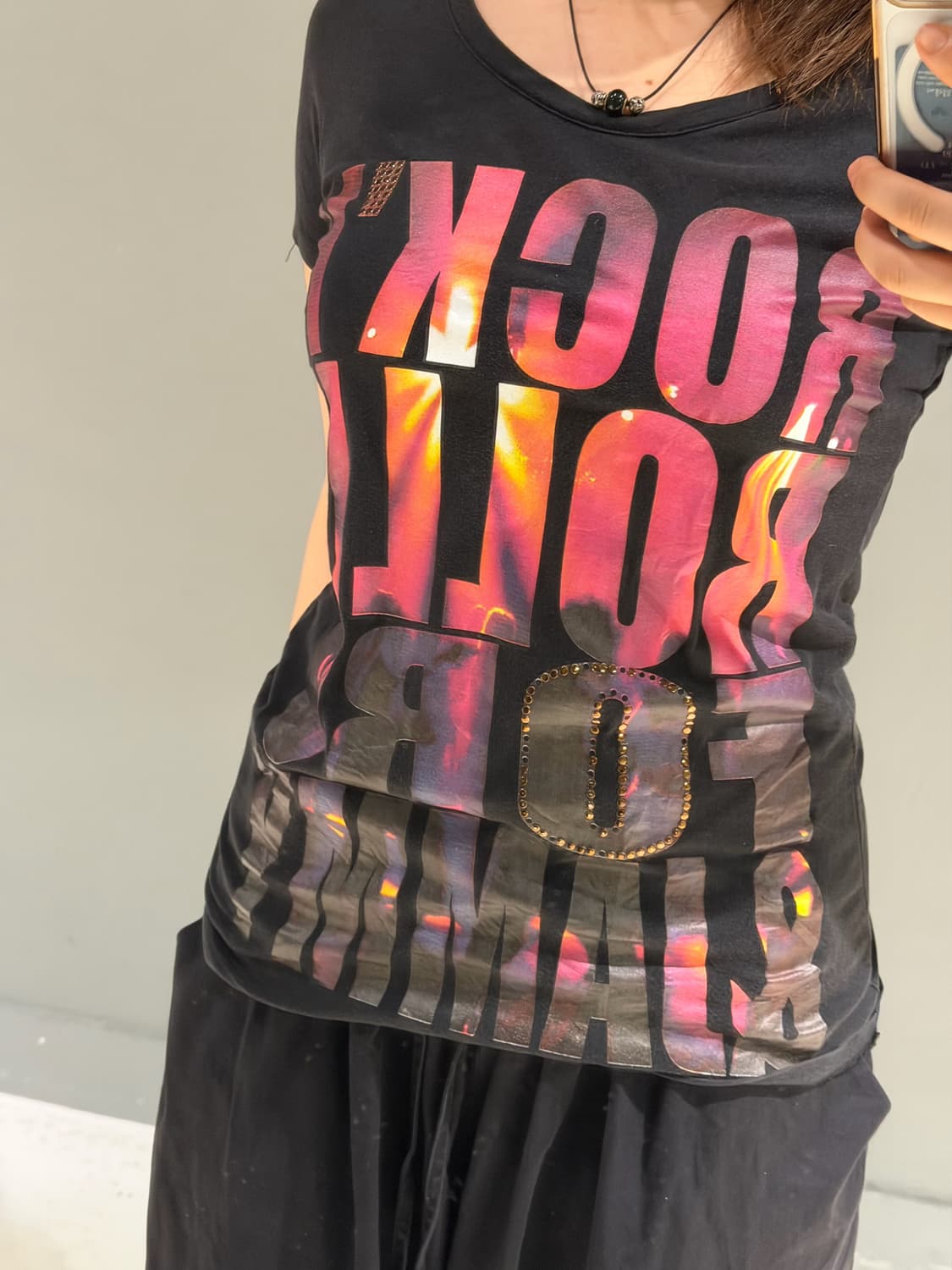 Rock full lettering detail top 상품이미지4