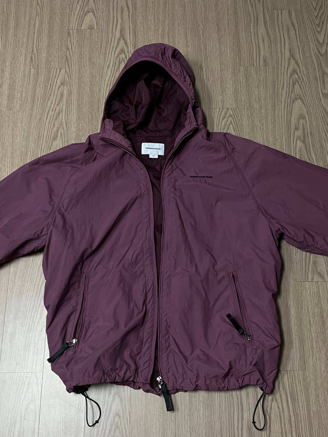 디스이즈네버댓 디네댓 바람막이 플럼 상품이미지2