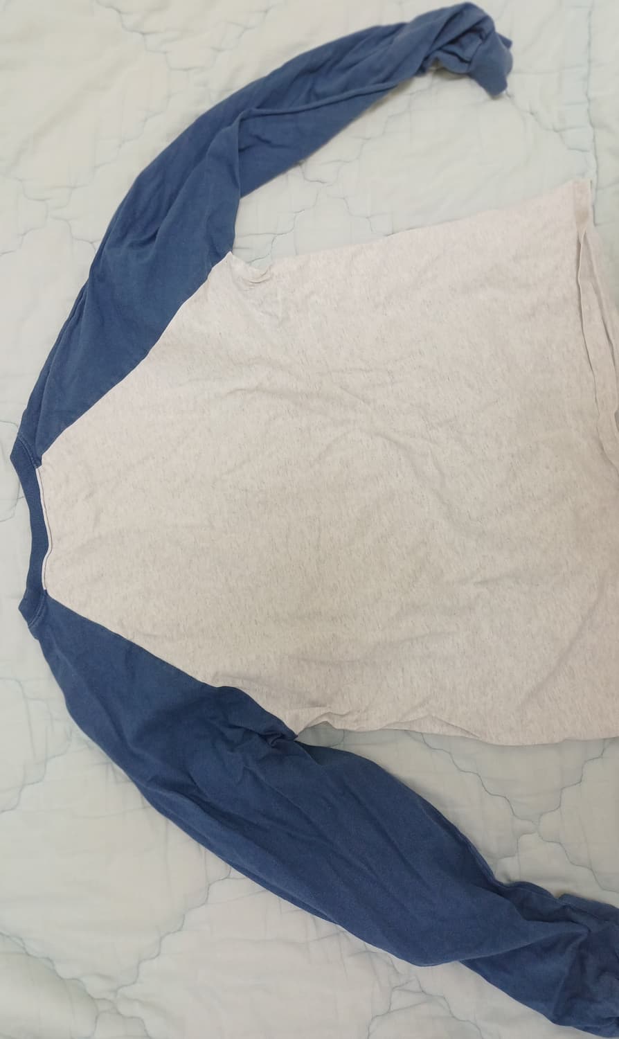 오드스튜디오 롱슬리브 상품이미지3