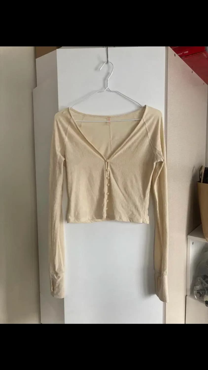 Free people 버튼탑 상품이미지2
