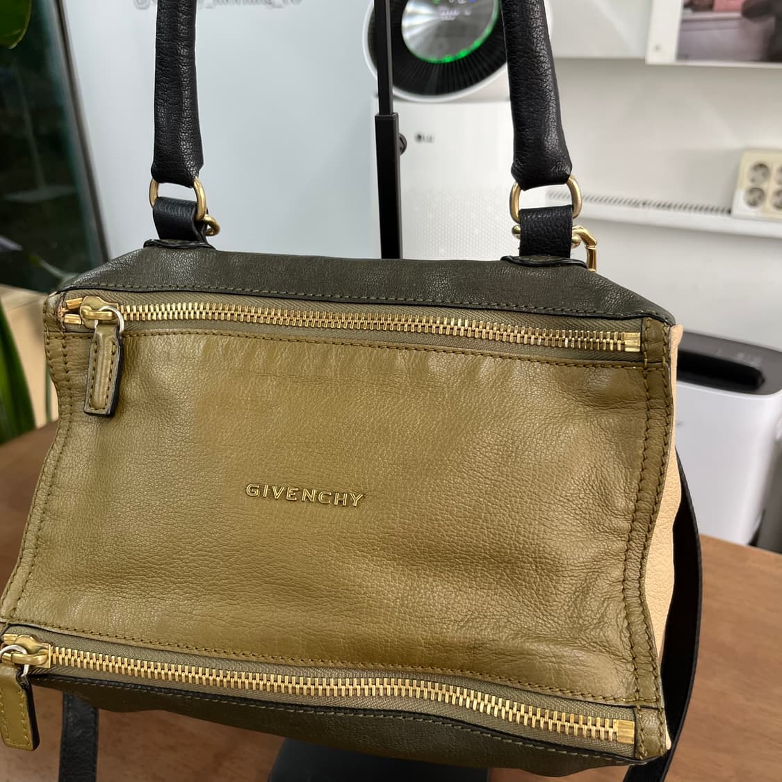 지방시 판도라 미디움 2-way 상품이미지2