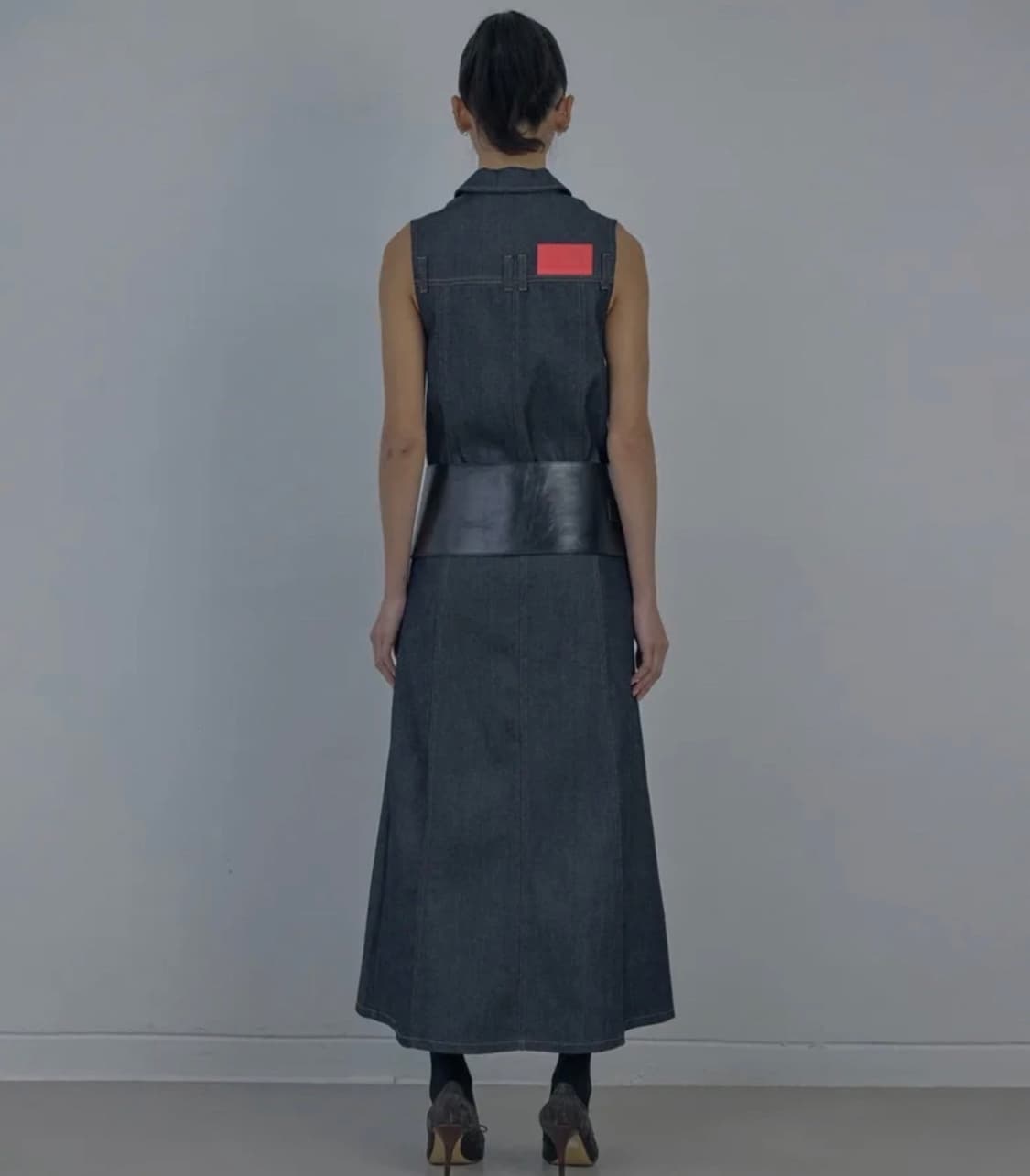 스컬프터 맥시 슬리브리스 데님 코트 (M) 상품이미지3