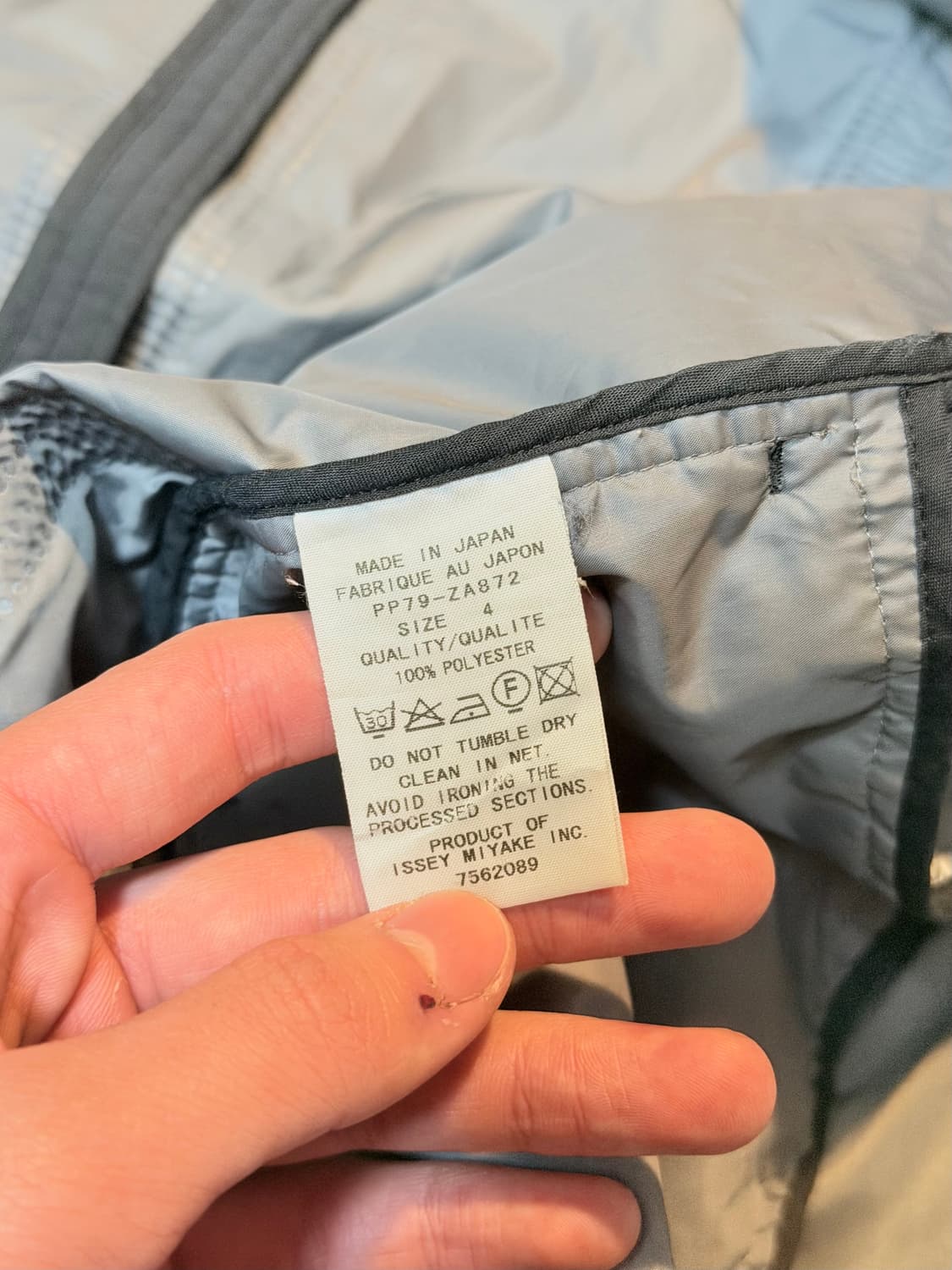 플리츠 플리즈 이세이 미야케 토드패턴 폴카닷 하이넥 코트 상품이미지4