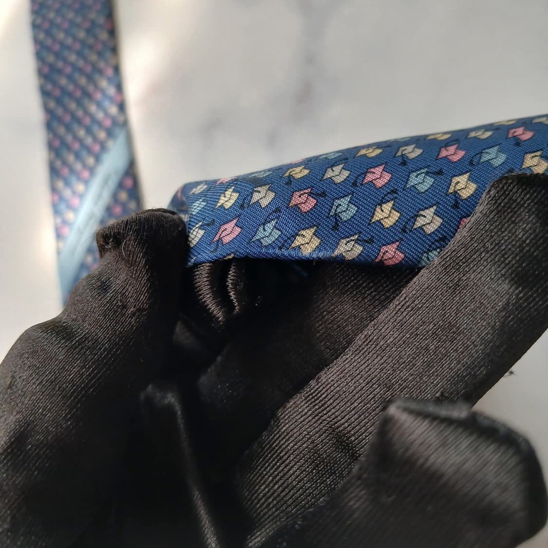 살바토레 페라가모 블루 학사모 패턴 넥타이 9.5cm A~B등급 E106 상품이미지10