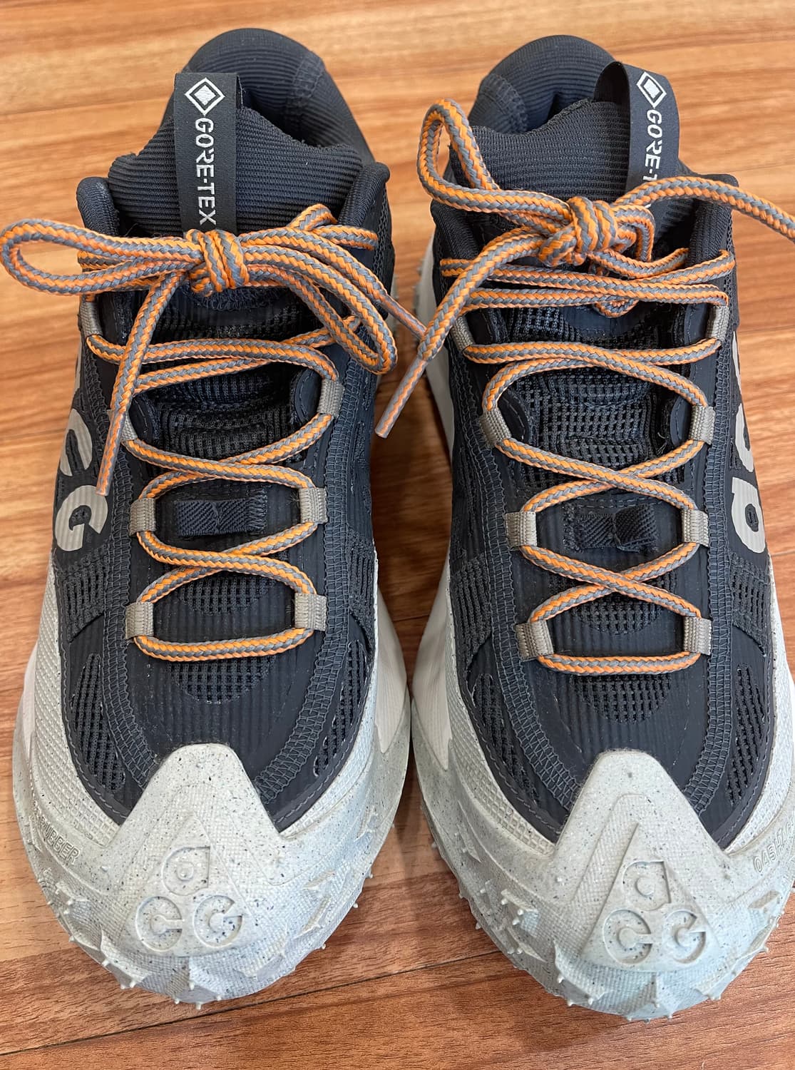 나이키 250 ACG 마운틴 고어텍스 다크 스모크 그레이 HF624 상품이미지1