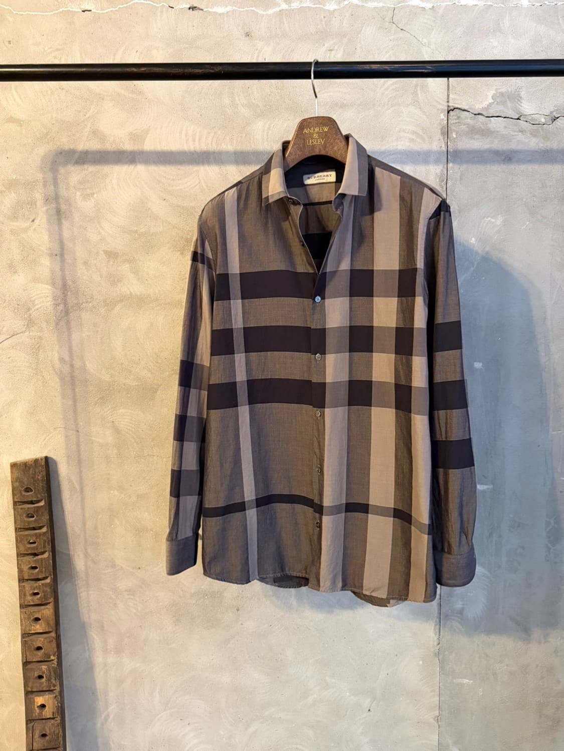 버버리 노바패턴 테일러드 셔츠 상품이미지1